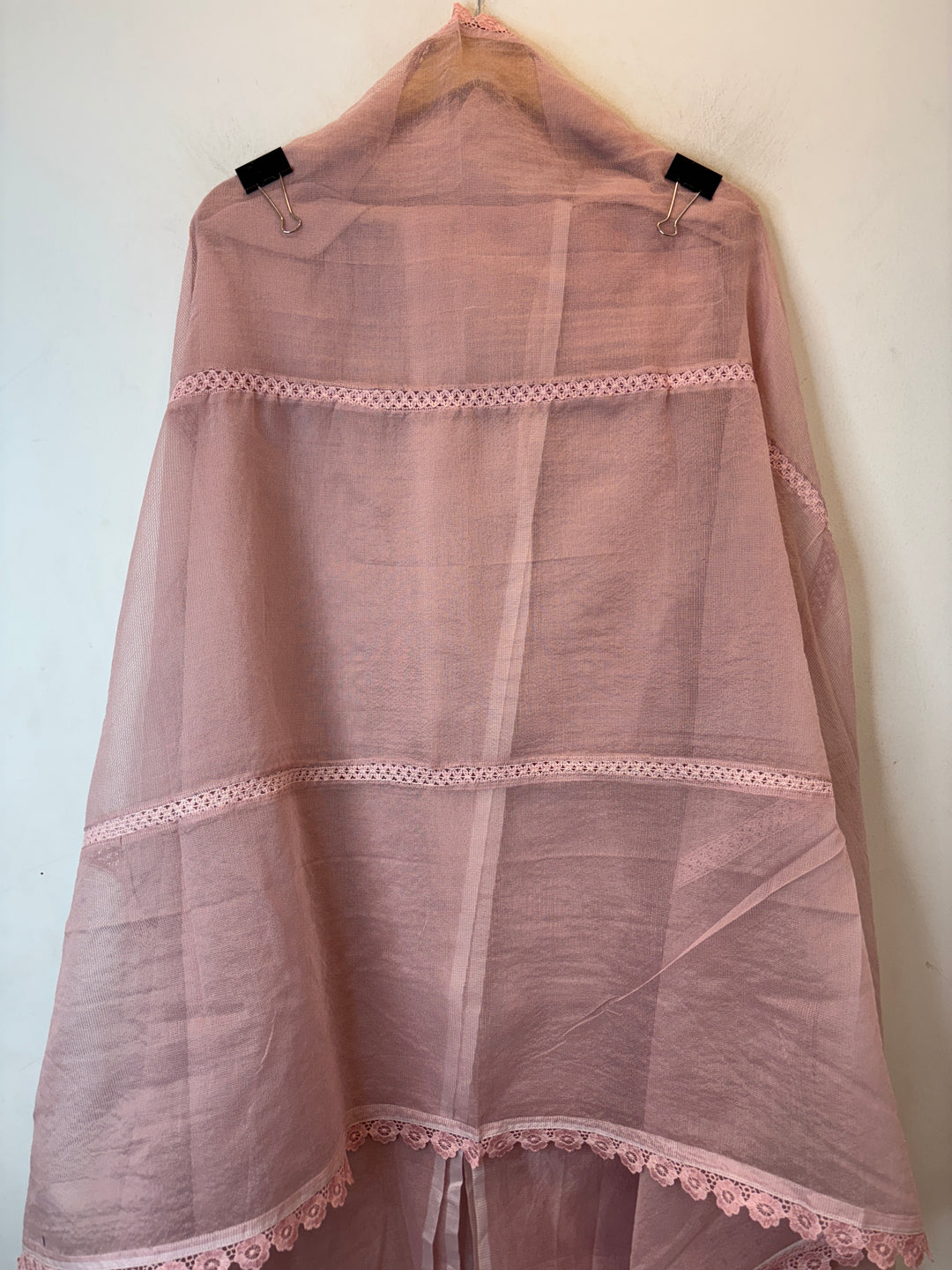 Crovela – Pink Kota Crochet Lace Suit