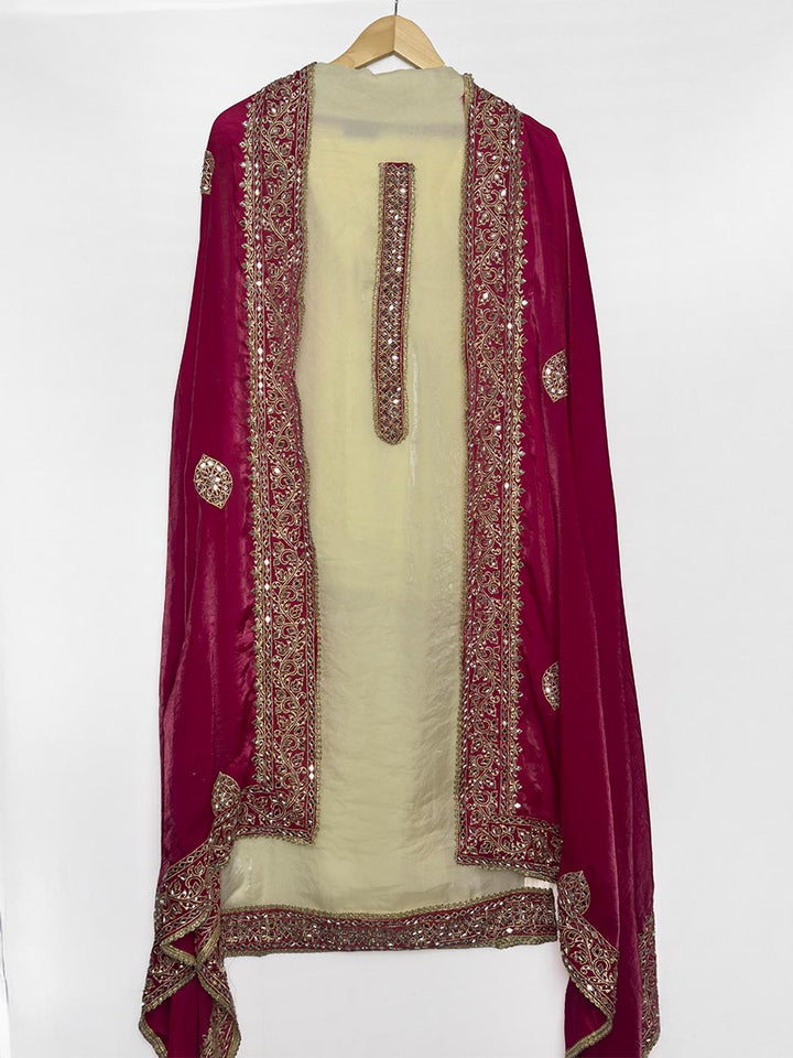 Gulnoor Base – Glass Organza Zari &amp; Mirror Work Suit