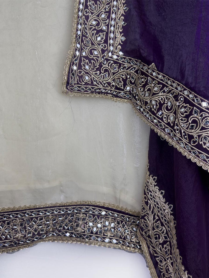 Gulnoor Zewar – Glass Organza Zari &amp; Mirror Work Suit
