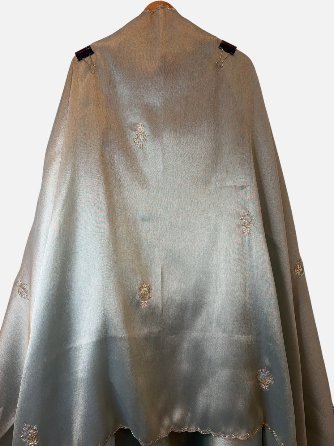 Design by Pakiza giraffe tissue dupatta with scalloped edges, cutdana work, and delicate floral booties