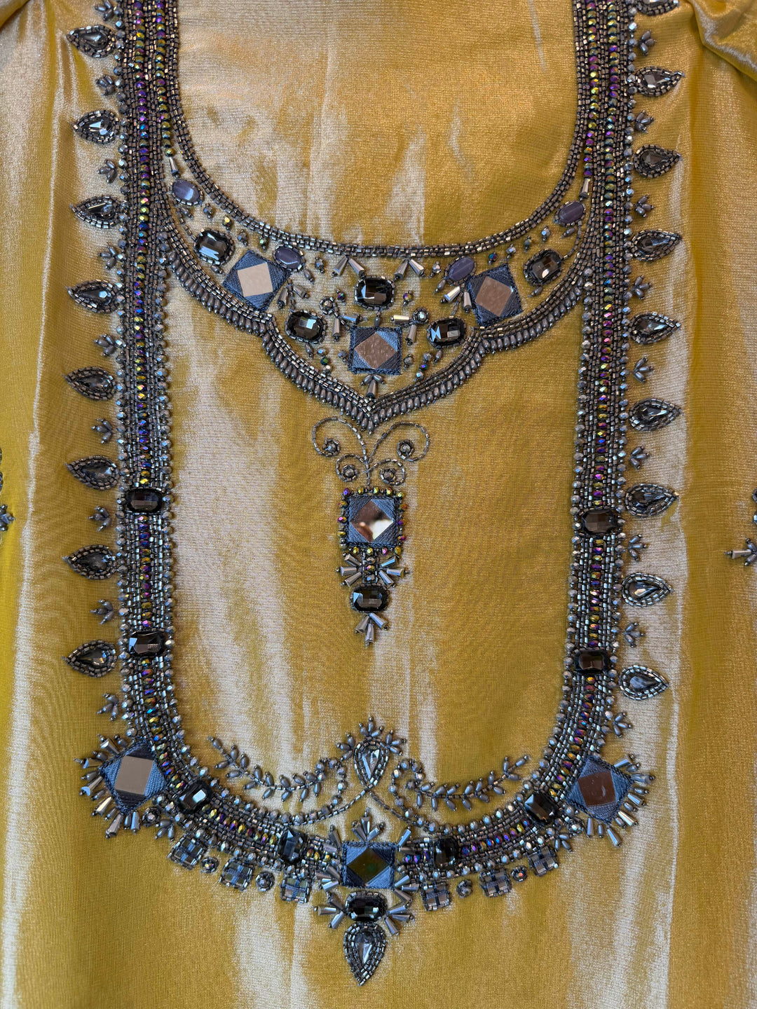 Kashvi – Kanjivaram Dori &amp; Stone Embellished Ensemble DBPLOC01