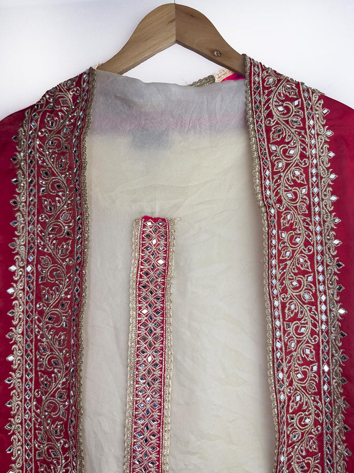 Gulnoor Surkh – Glass Organza Zari &amp; Mirror Work Suit