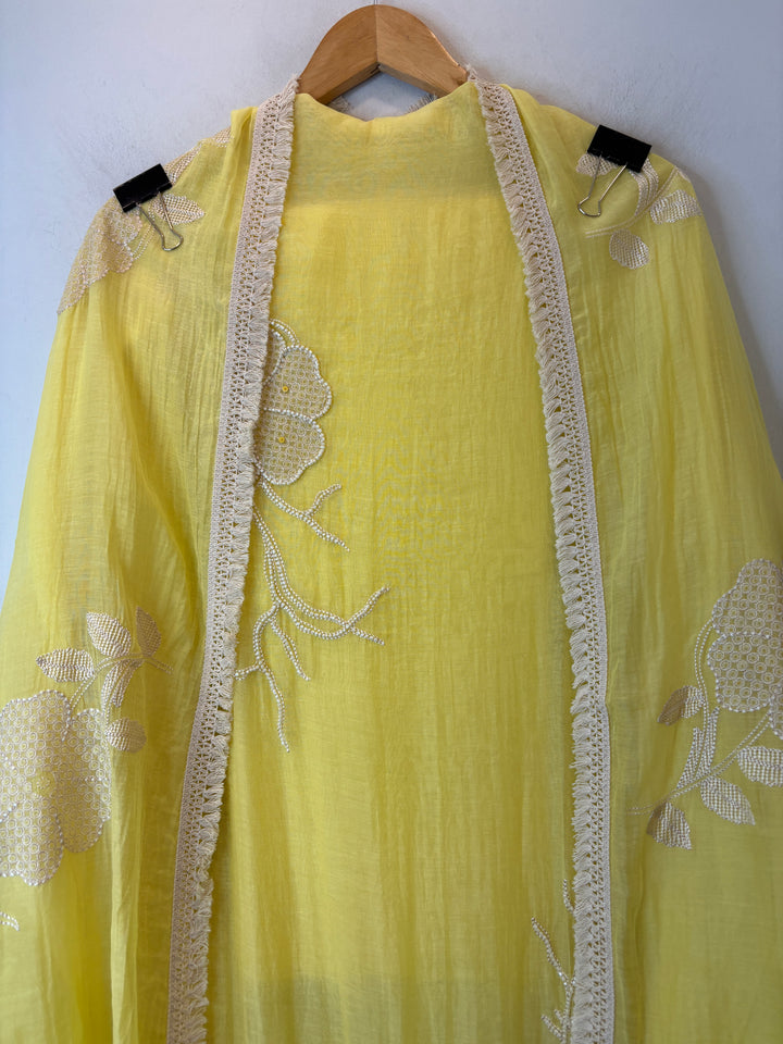 Zarevia – Lemon Yellow Mul Cotton Embroidered Tassel Suit