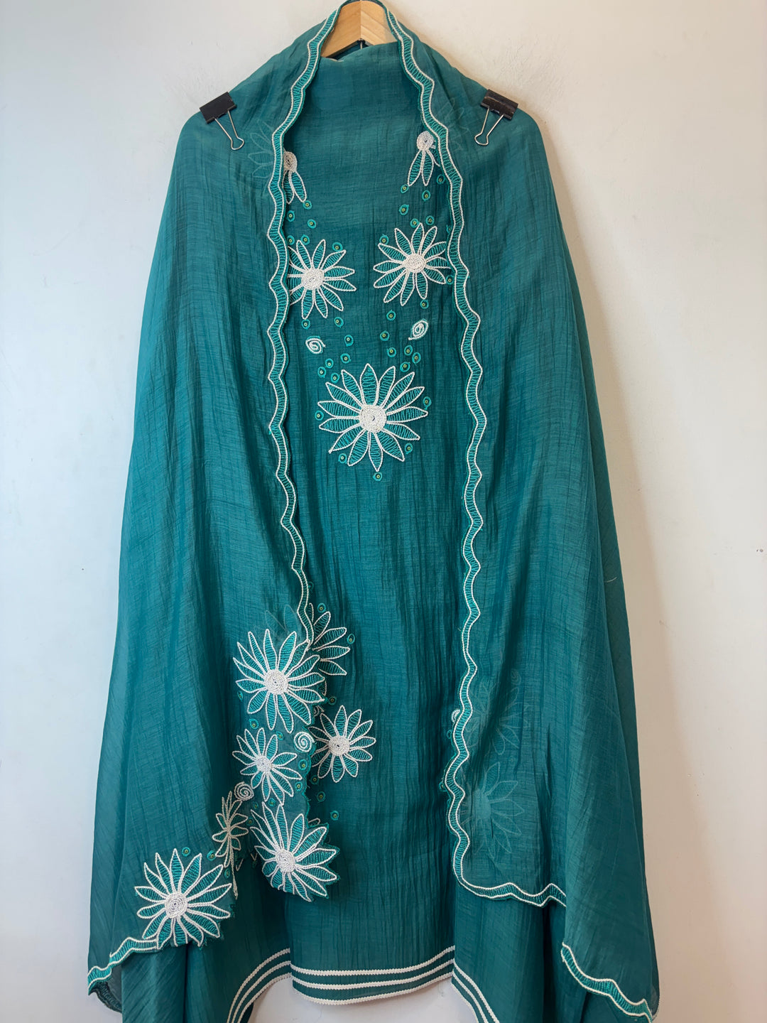 Floraya – Green Mul Cotton Dori Flower Suit