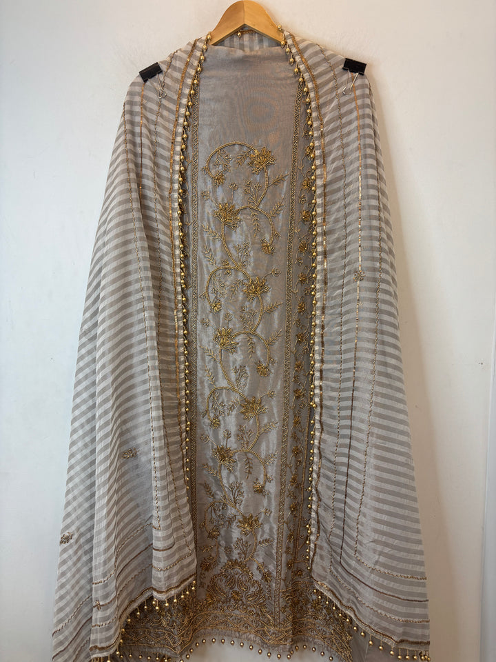 Zarielle – Grey Tissue Antique Gold Suit