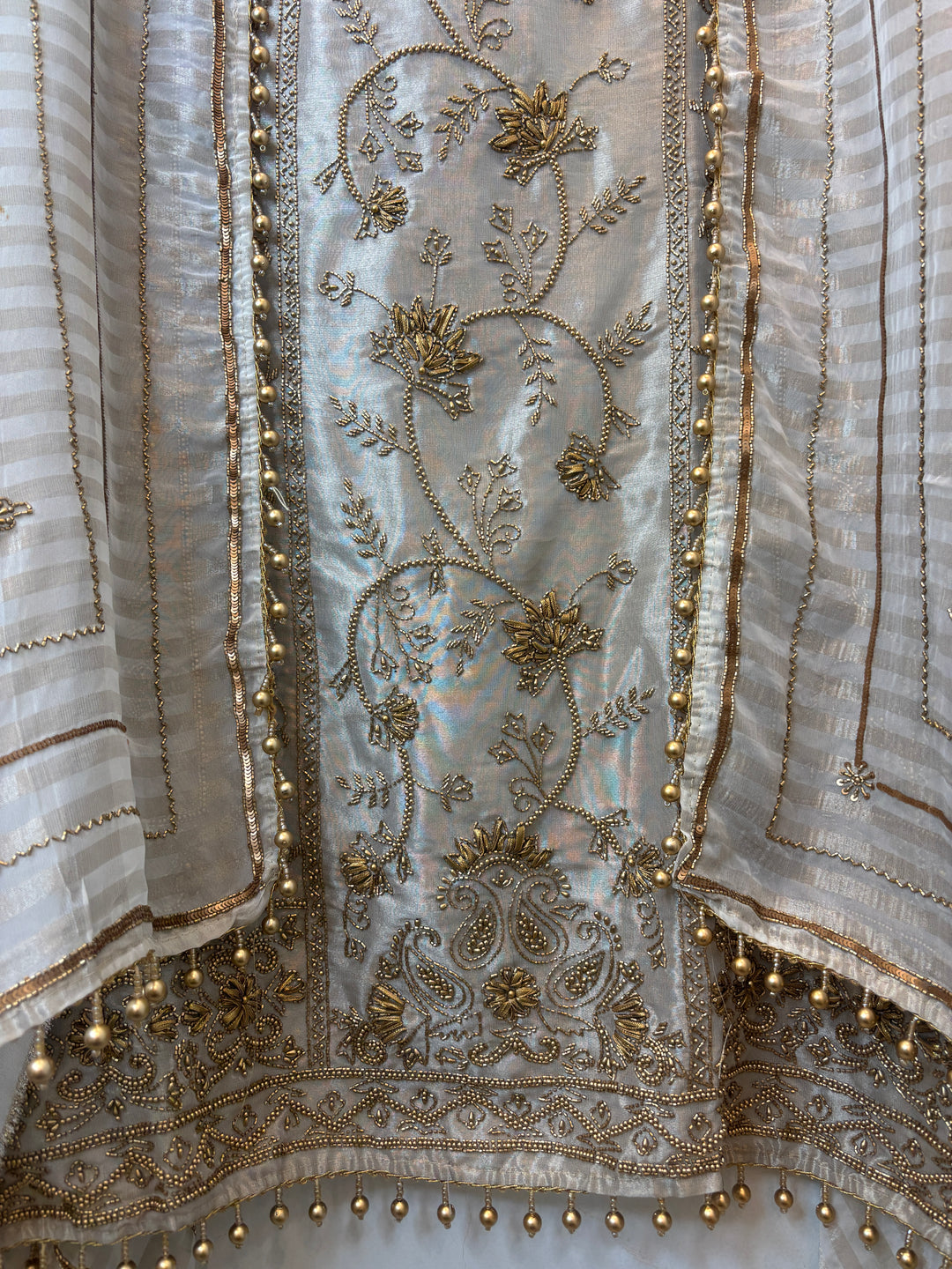 Zarielle – Ivory Tissue Antique Gold Suit