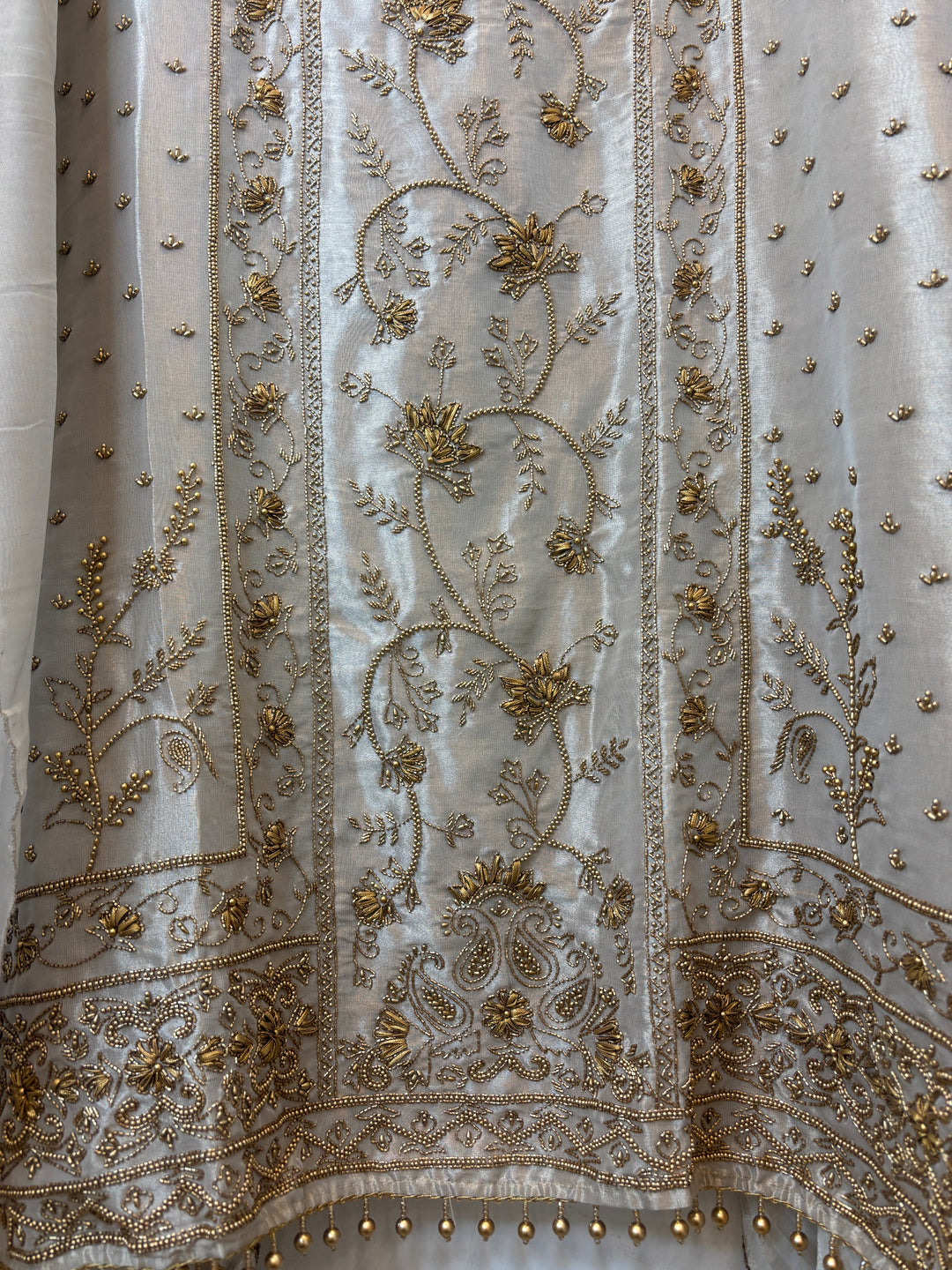 Zarielle – Ivory Tissue Antique Gold Suit