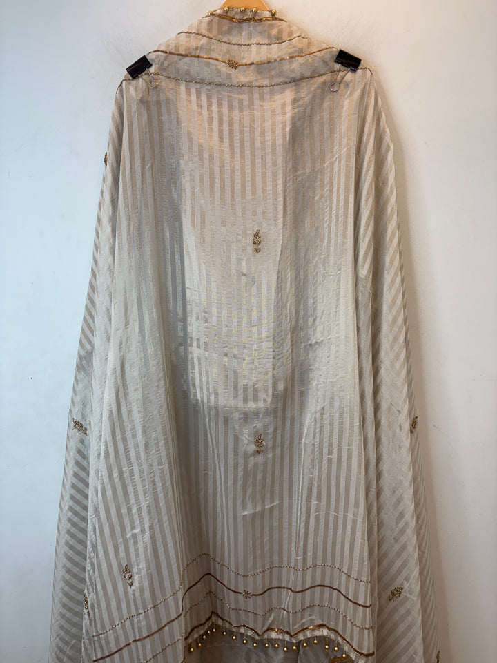 Zarielle – Ivory Tissue Antique Gold Suit