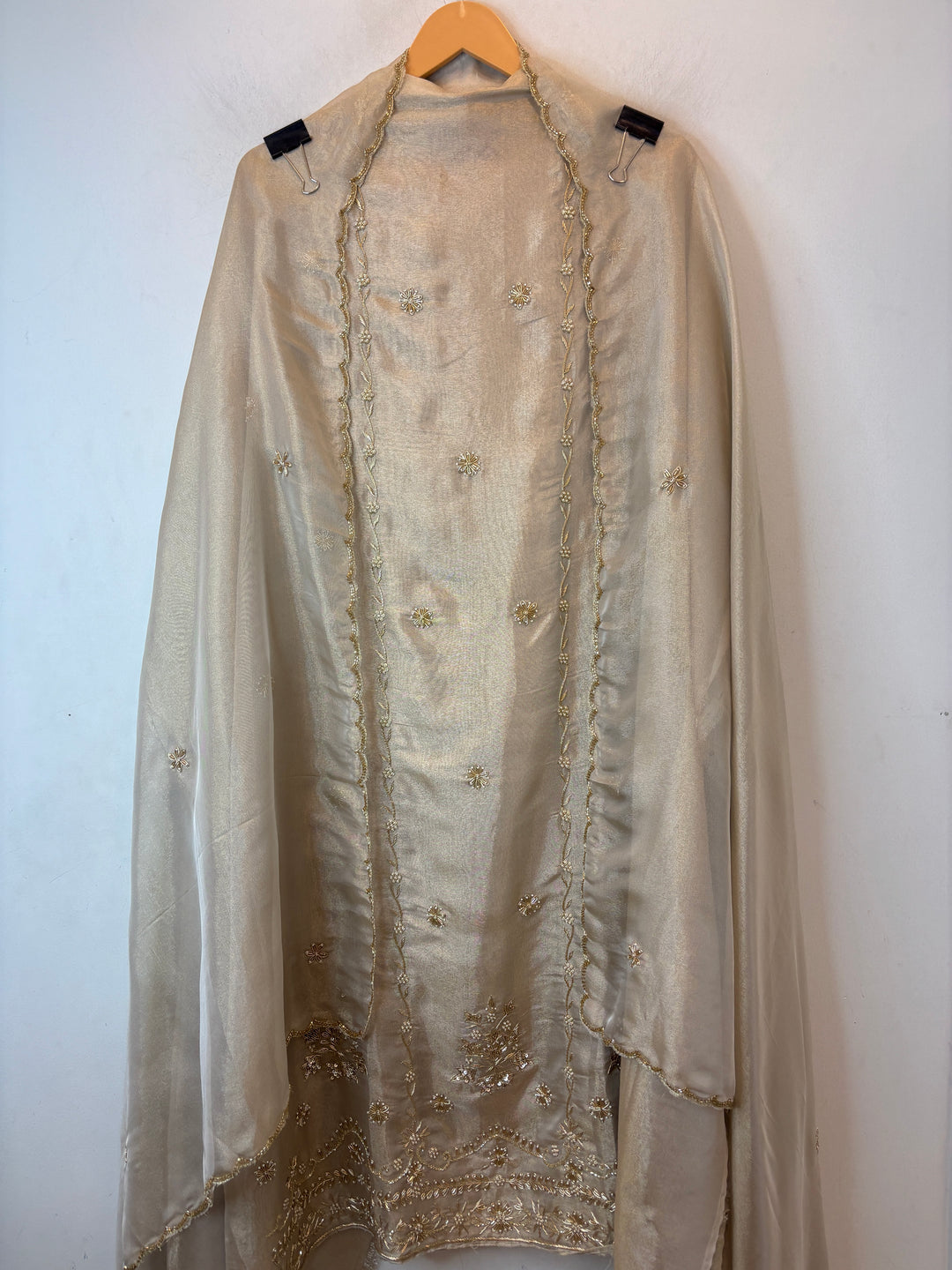 Zehira – Tissue Dabka Pearl Suit