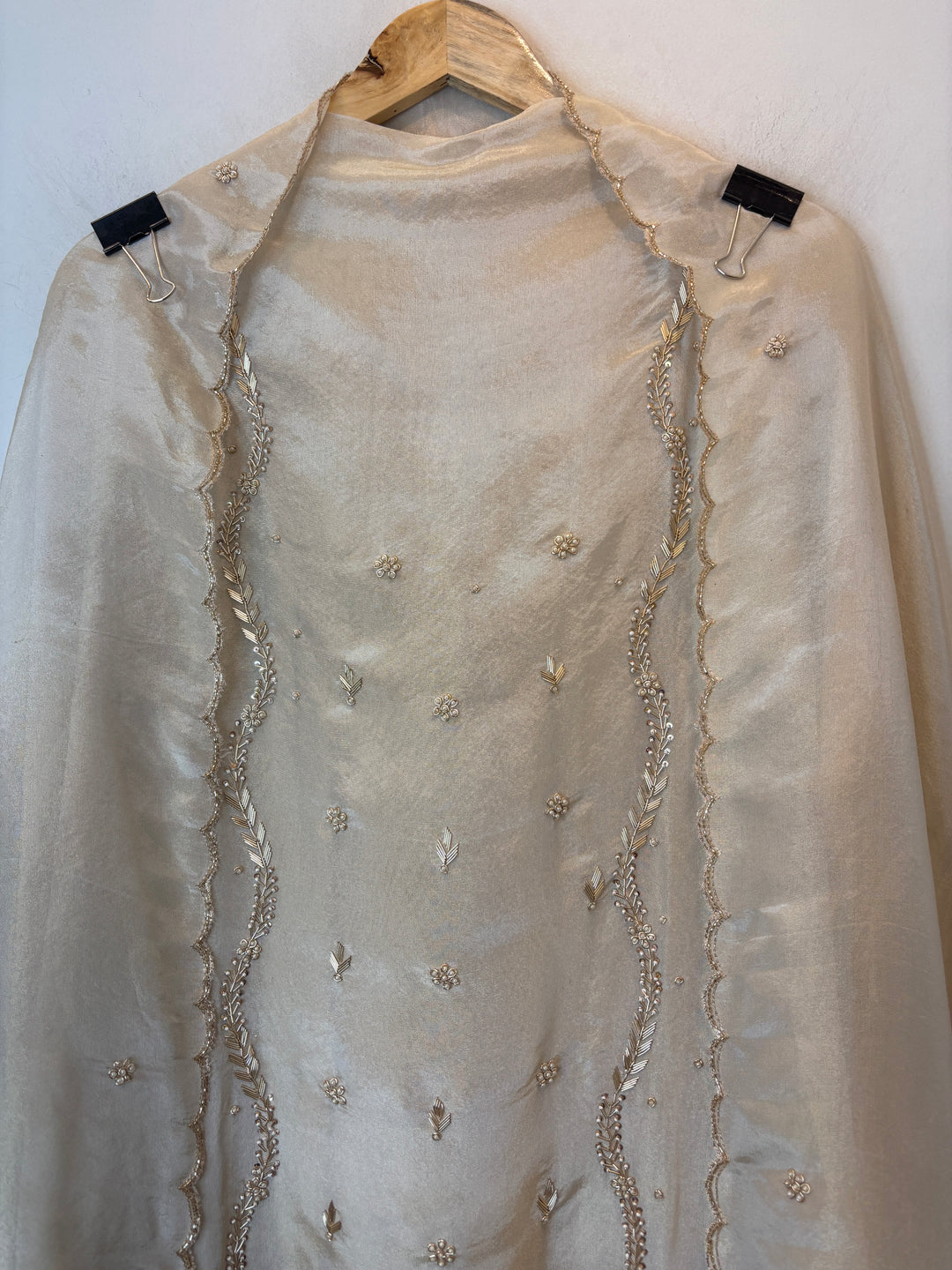 Zehira – Ivory Tissue Dabka Pearl Suit