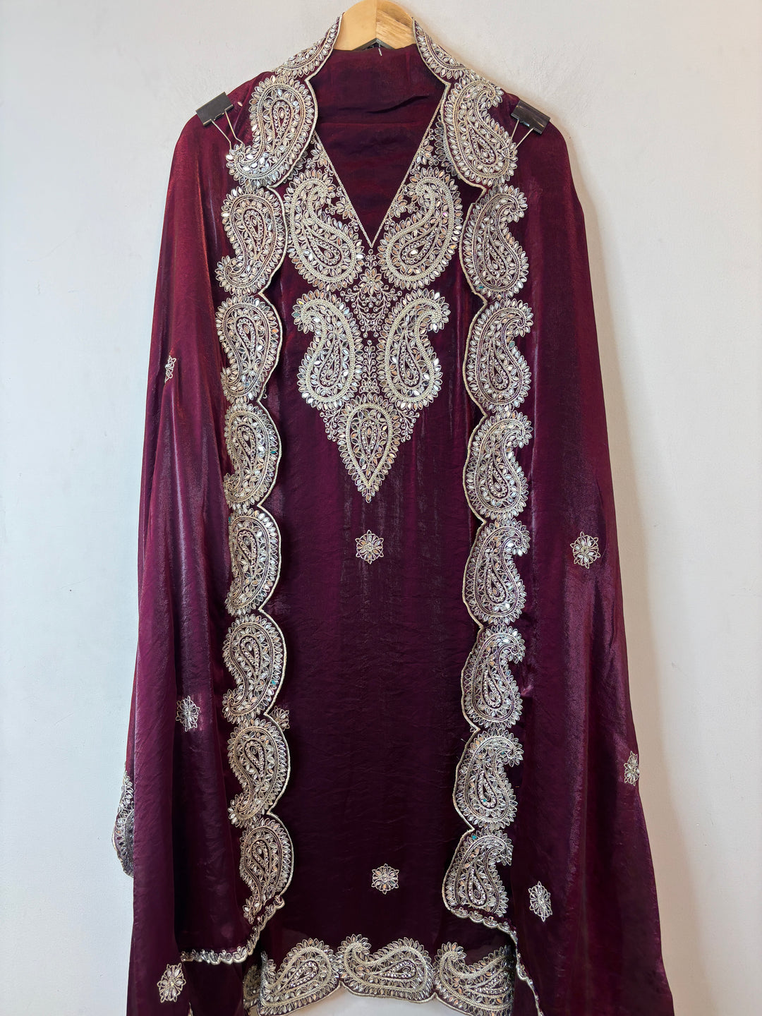 Zehvira – Wine Glass Organza Mirror Suit