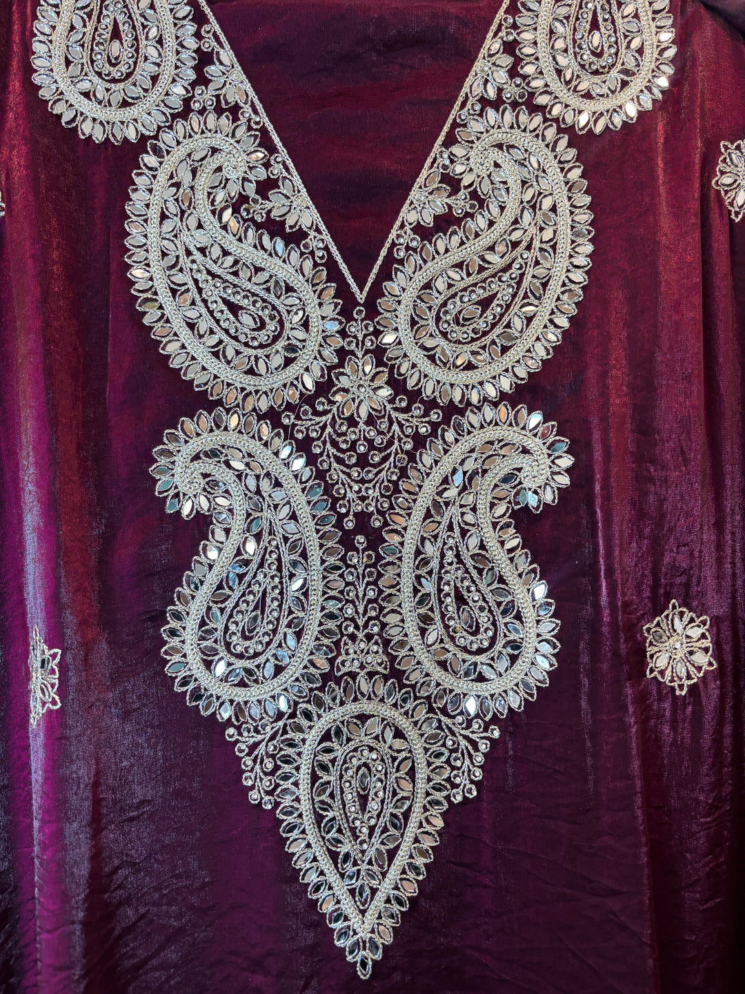 Zehvira – Wine Glass Organza Mirror Suit