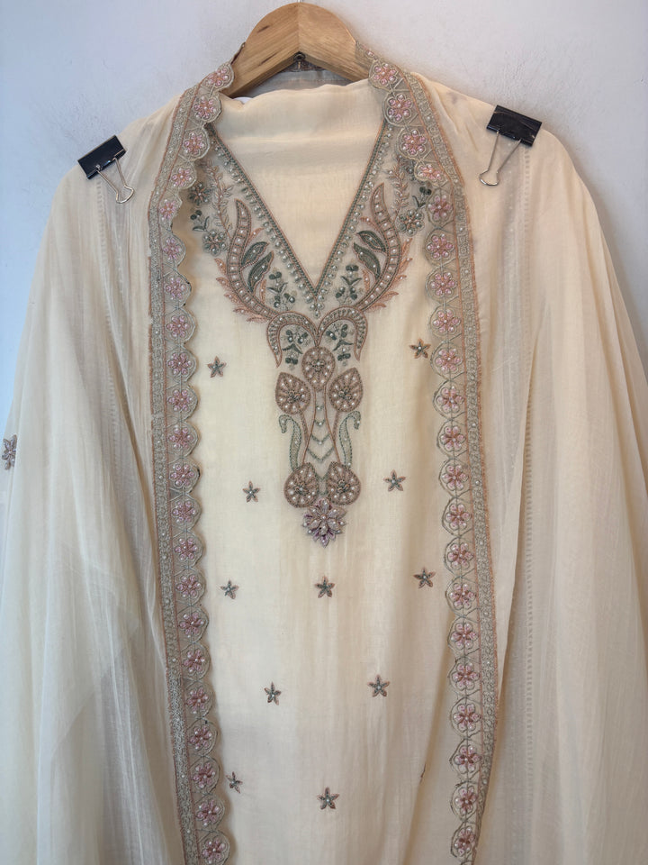 Lilac Mul Cotton 3D Floral Embroidered Suit Set