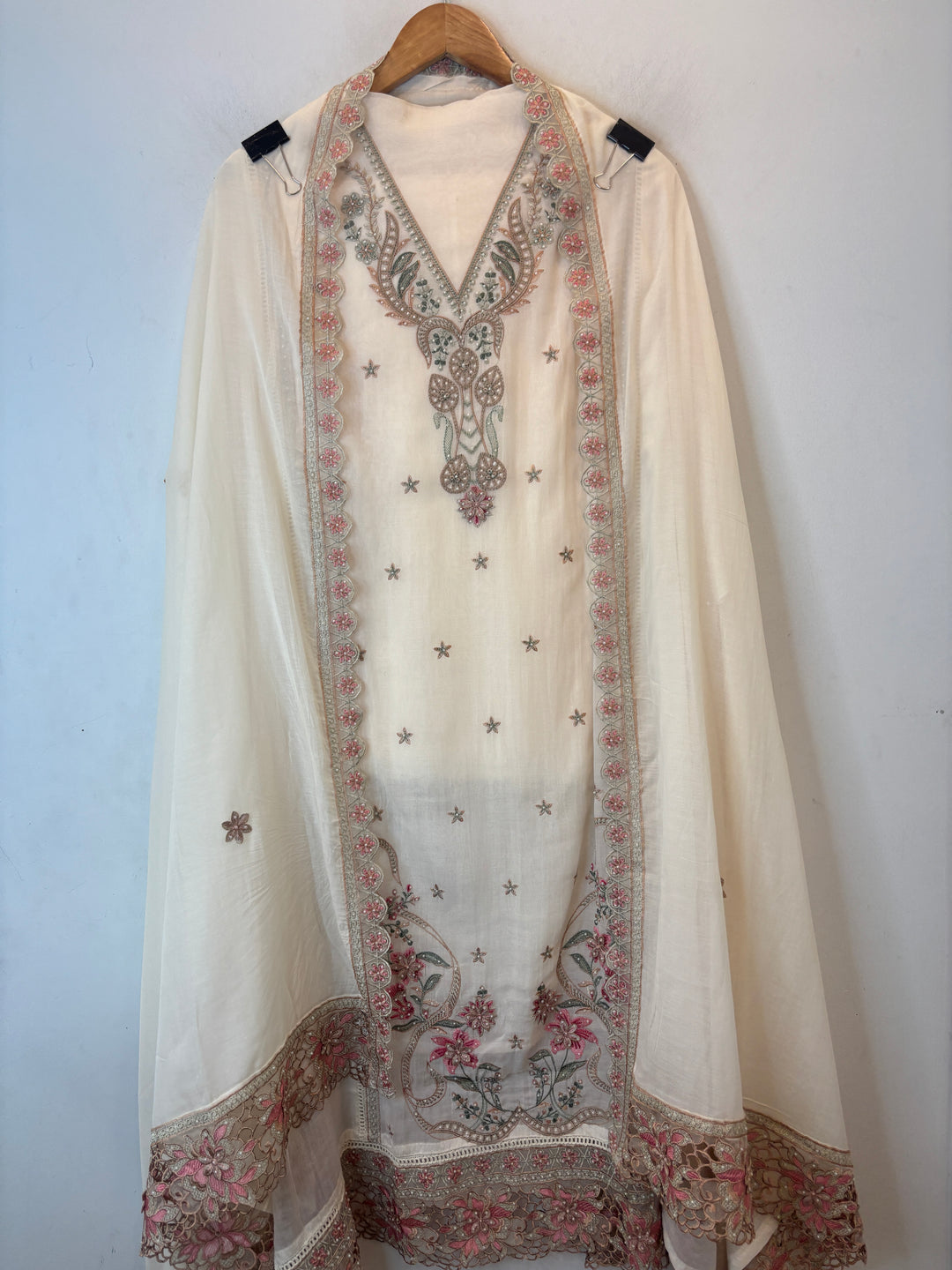 Pink Mul Cotton 3D Floral Embroidered Suit Set