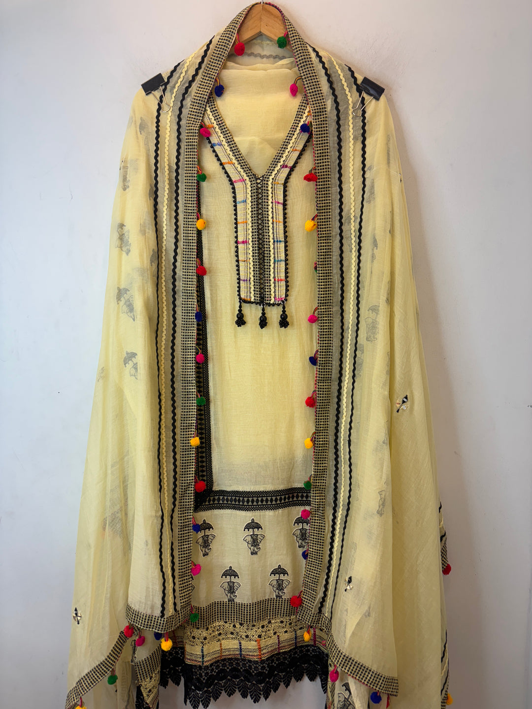 Yellow Mul Cotton Jute &amp; Mirror Work Suit Set