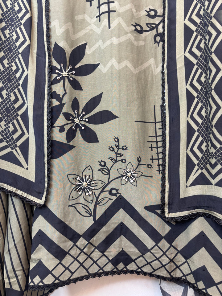 Green Muslin Digital Printed Suit Set with Pearl &amp; Sequin Work