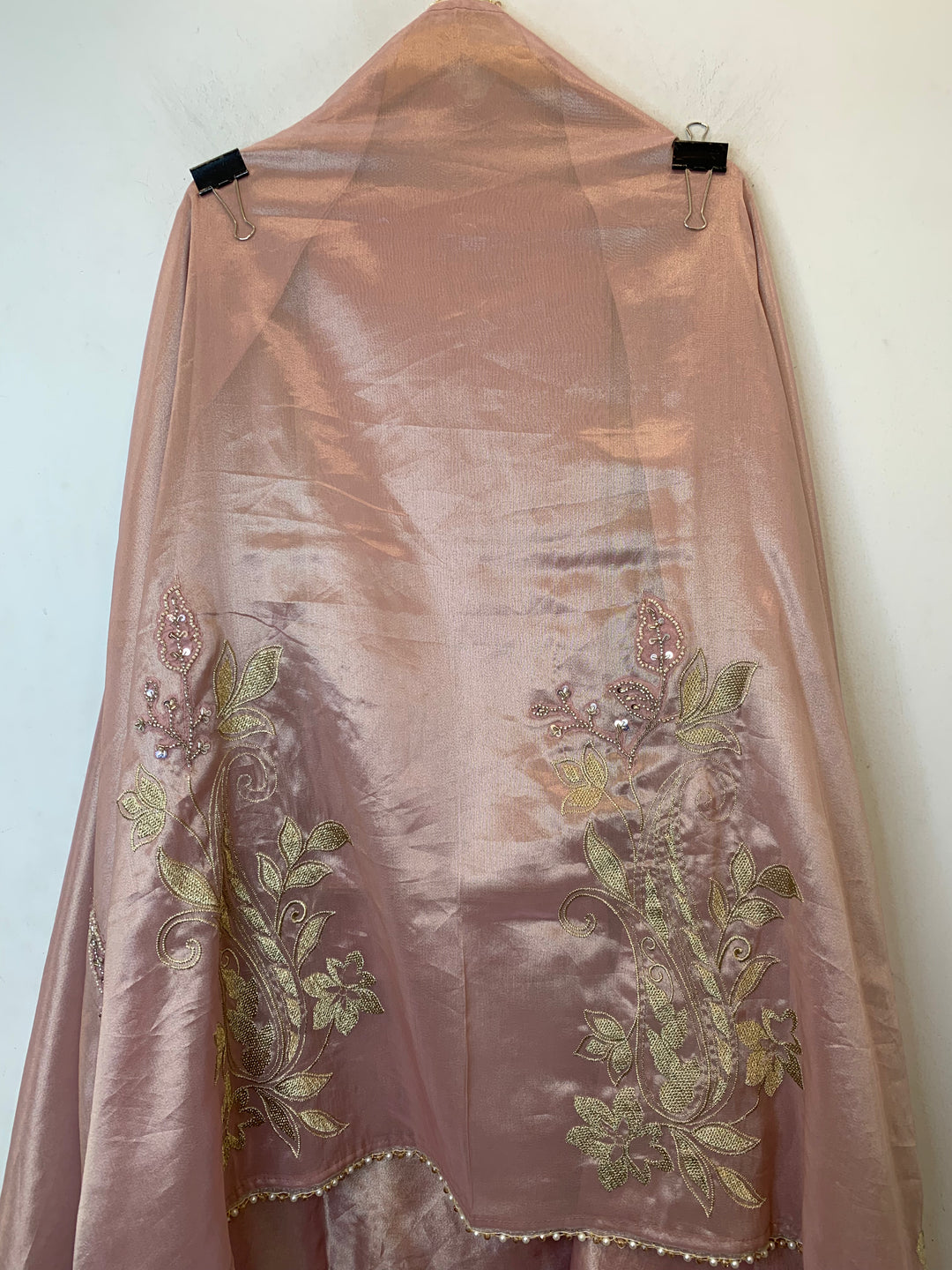Zariya – Tissue Ambi Handwork Suit