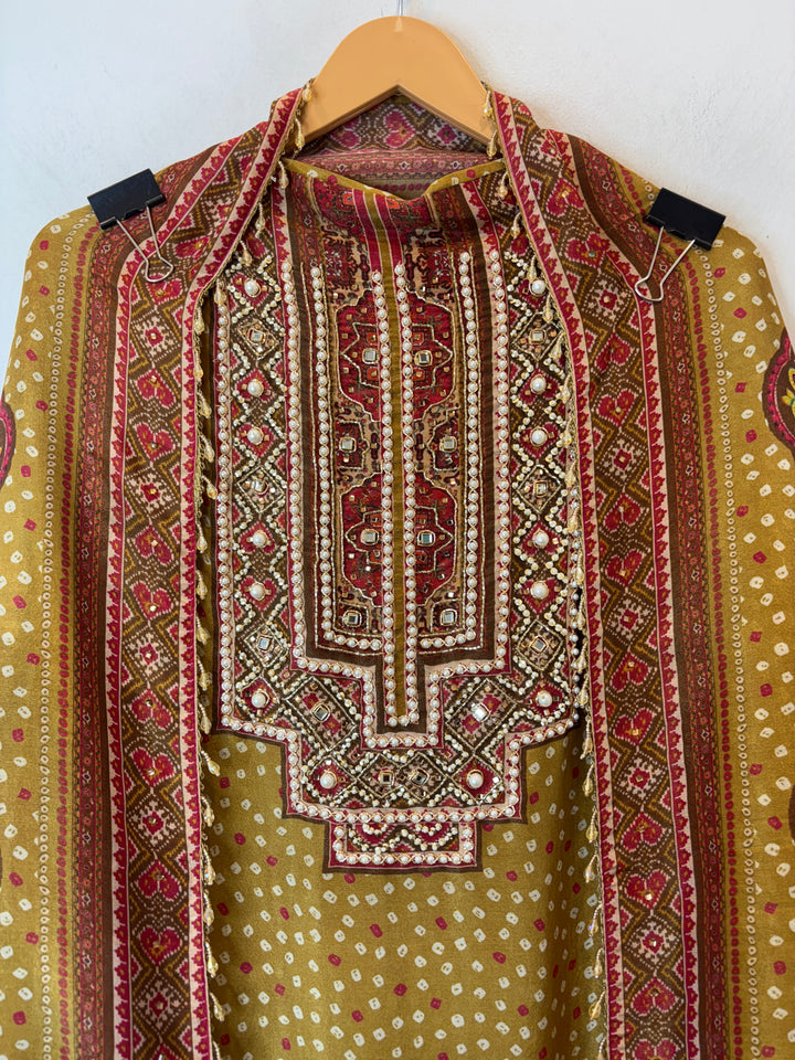 Shimmer Tissue Bandhani Suit Set with Kundan &amp; Zari Work