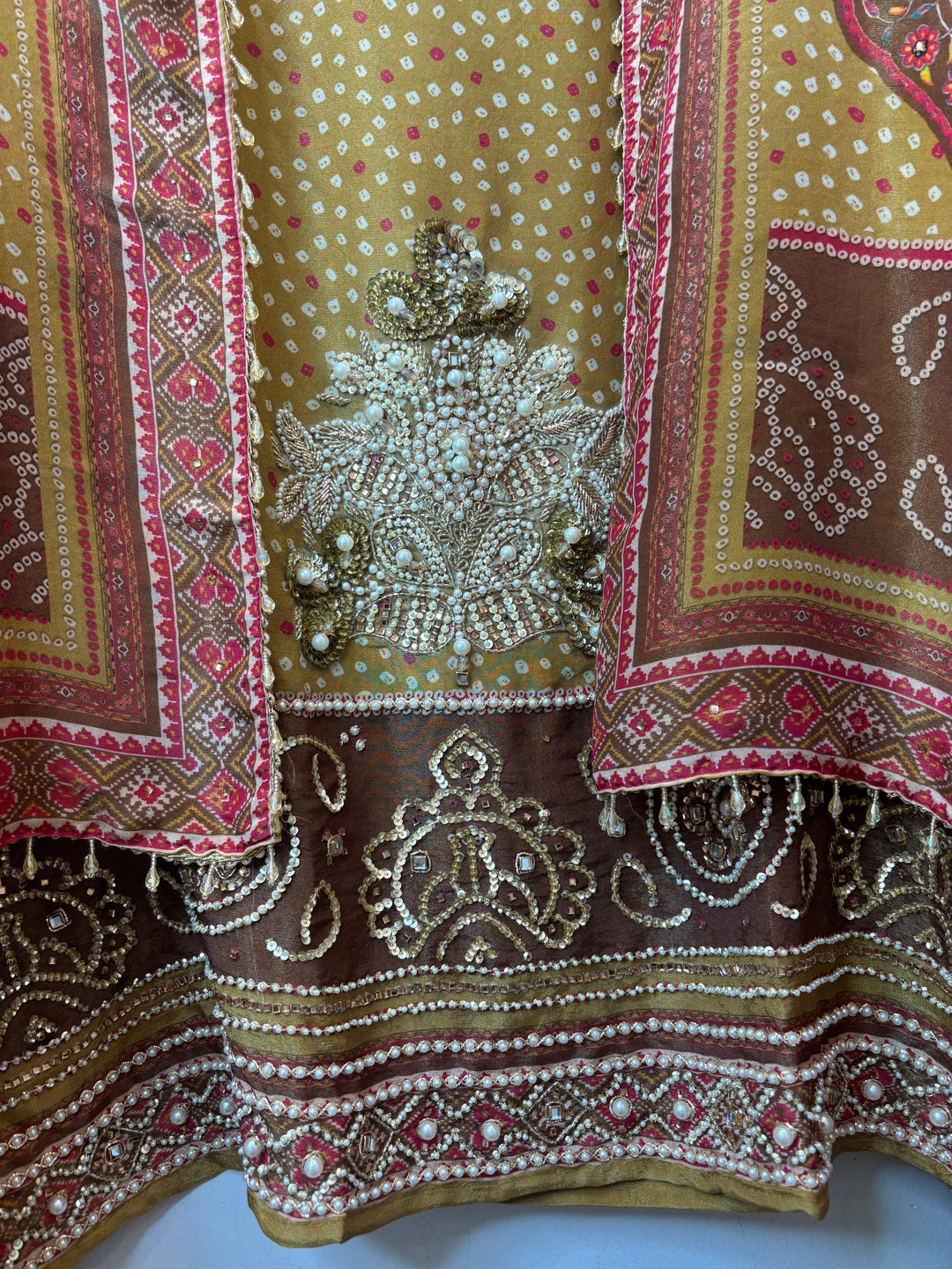 Shimmer Tissue Bandhani Suit Set with Kundan &amp; Zari Work