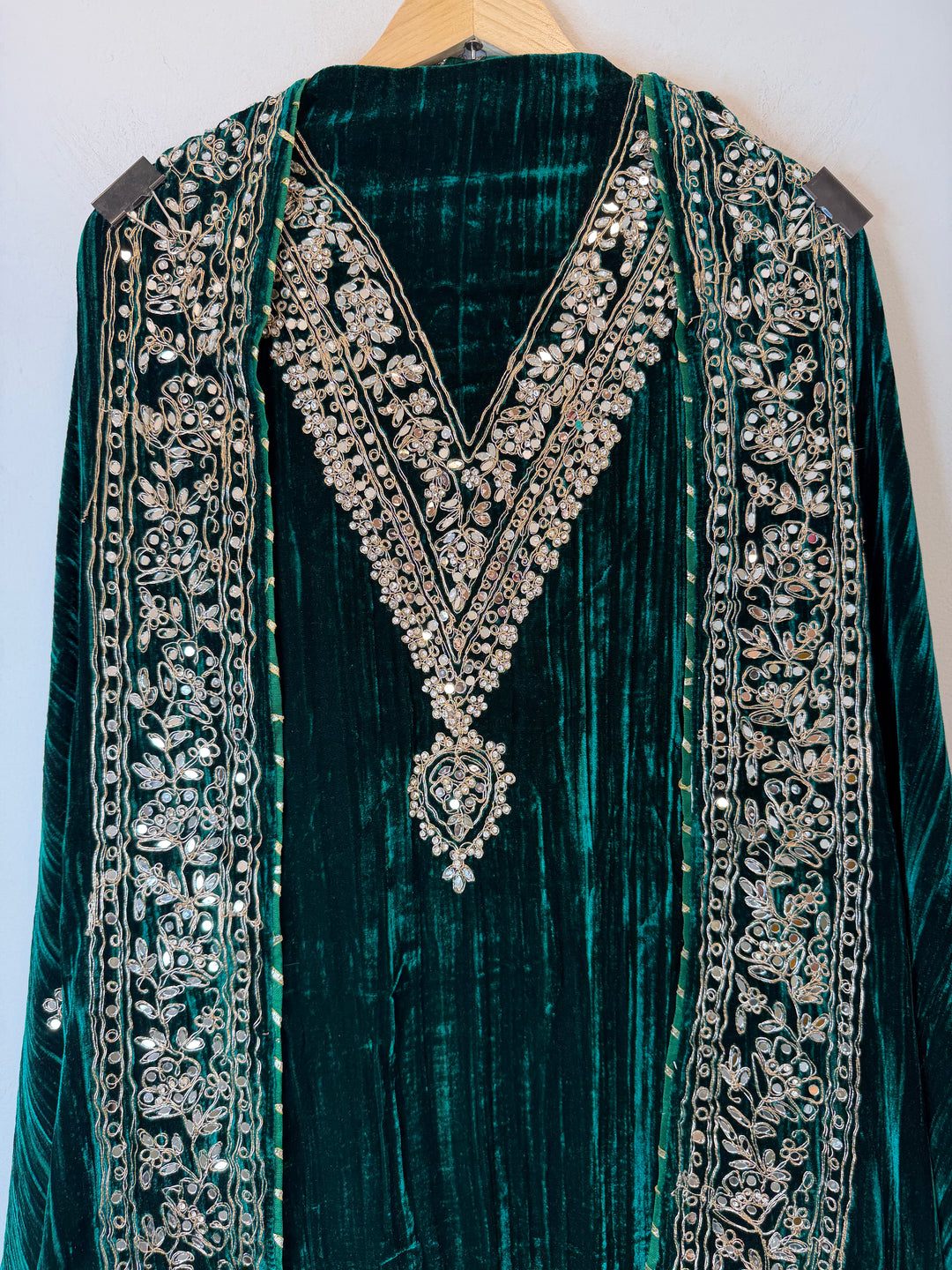 Reha – Crushed Velvet Mirror Work Suit