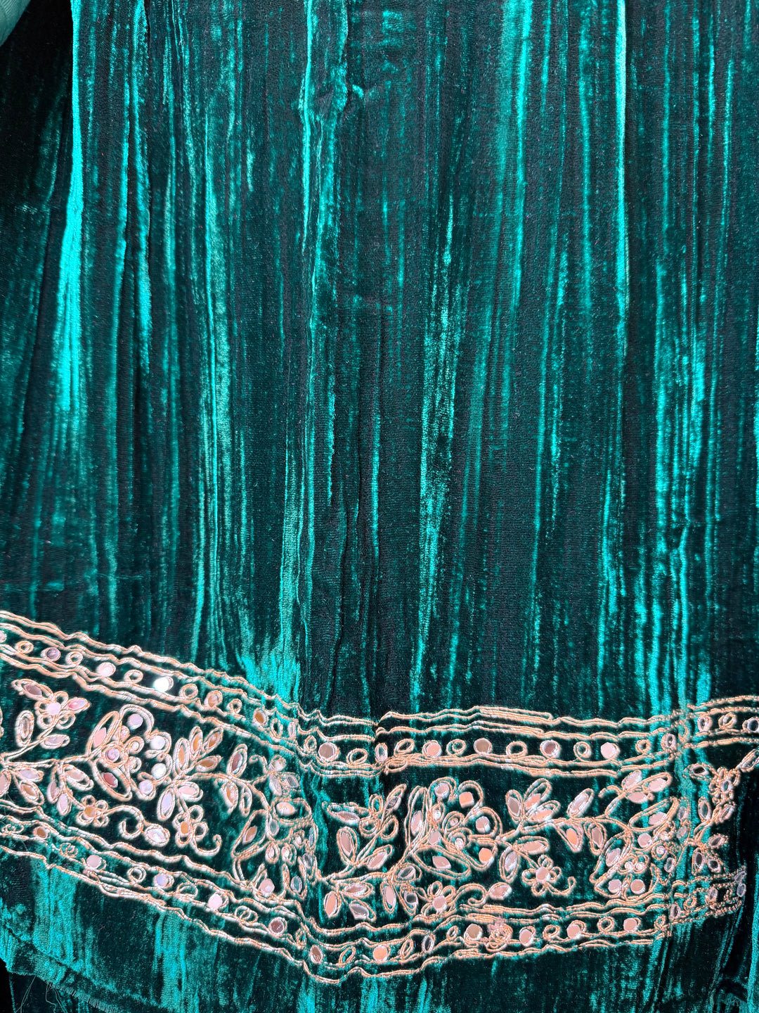 Reha – Crushed Velvet Mirror Work Suit
