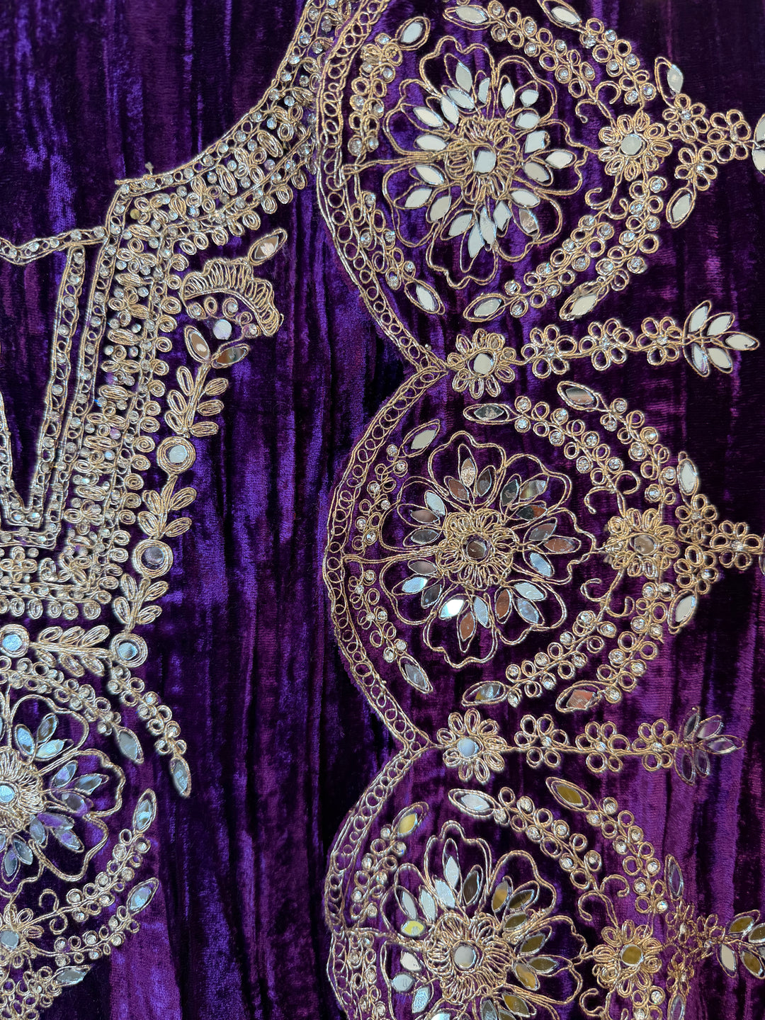Ranjha- Crushed Velvet Unstitched