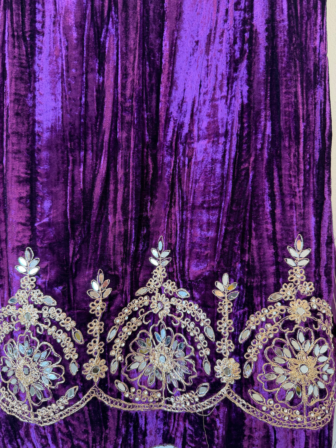Ranjha- Crushed Velvet Unstitched