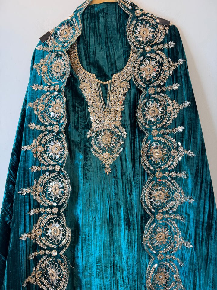 Ranjha- Crushed Velvet Unstitched