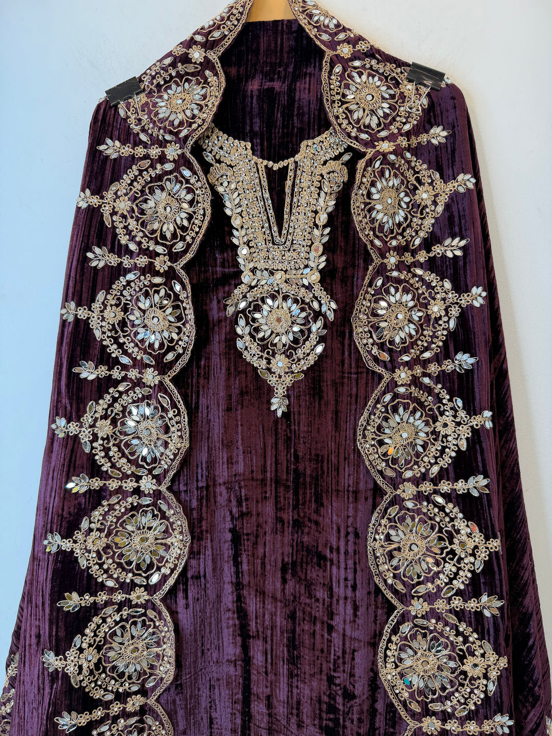 Ranjha- Crushed Velvet Unstitched