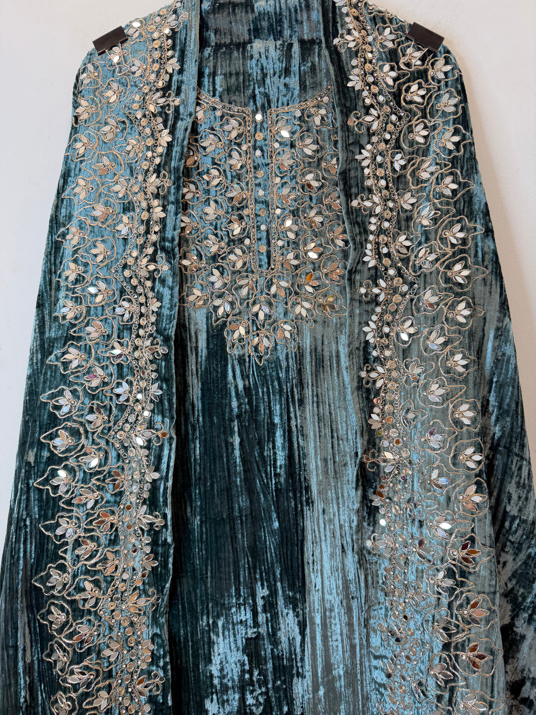 Zehna – Crushed Velvet Mirror Work Suit