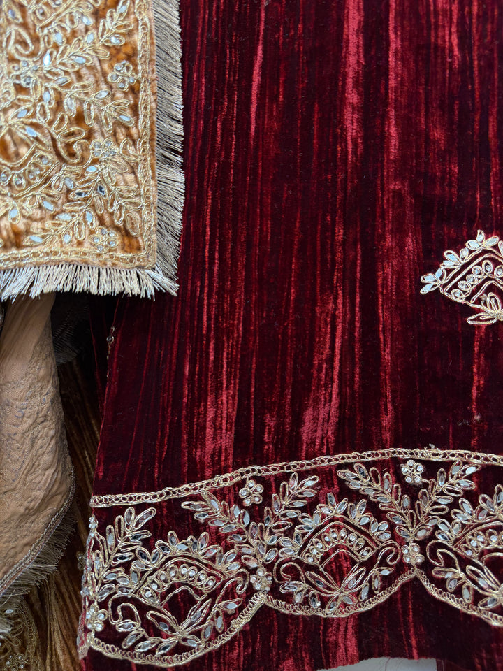 Heer – Crushed Velvet Mirror Work Suit