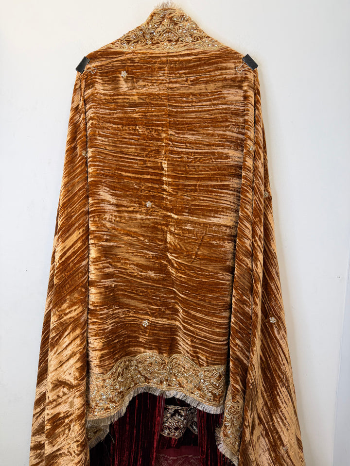 Heer – Crushed Velvet Mirror Work Suit
