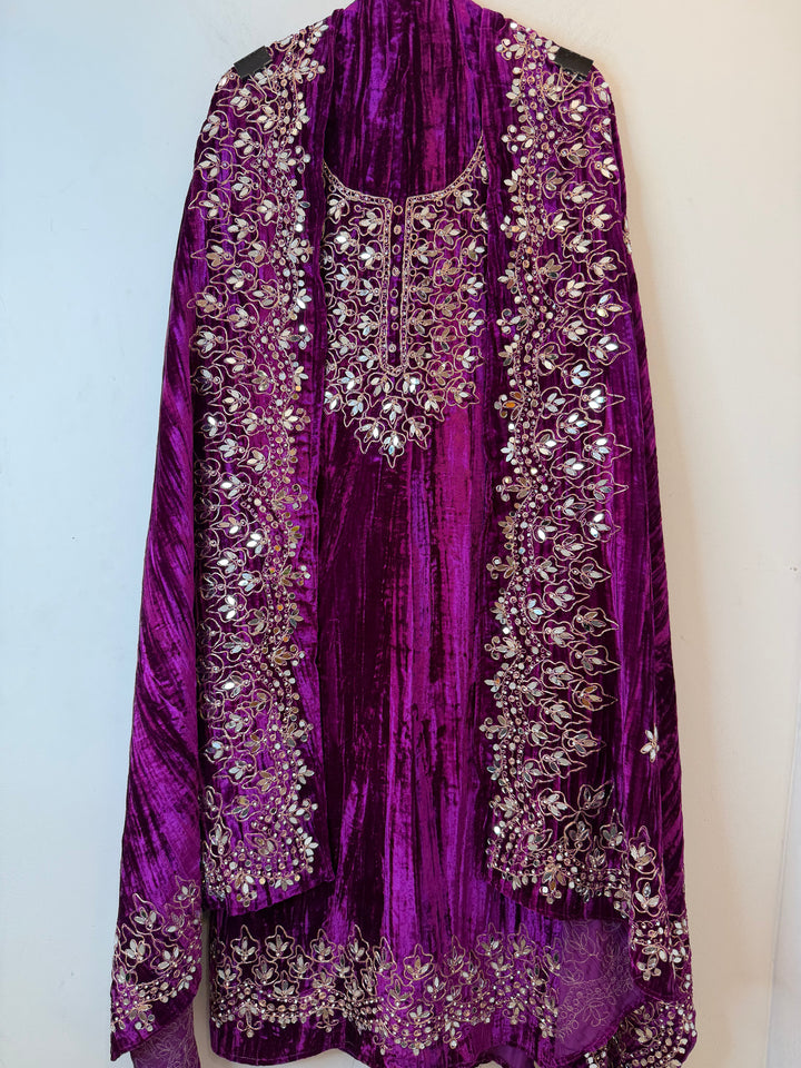 Zehna – Crushed Velvet Mirror Work Suit