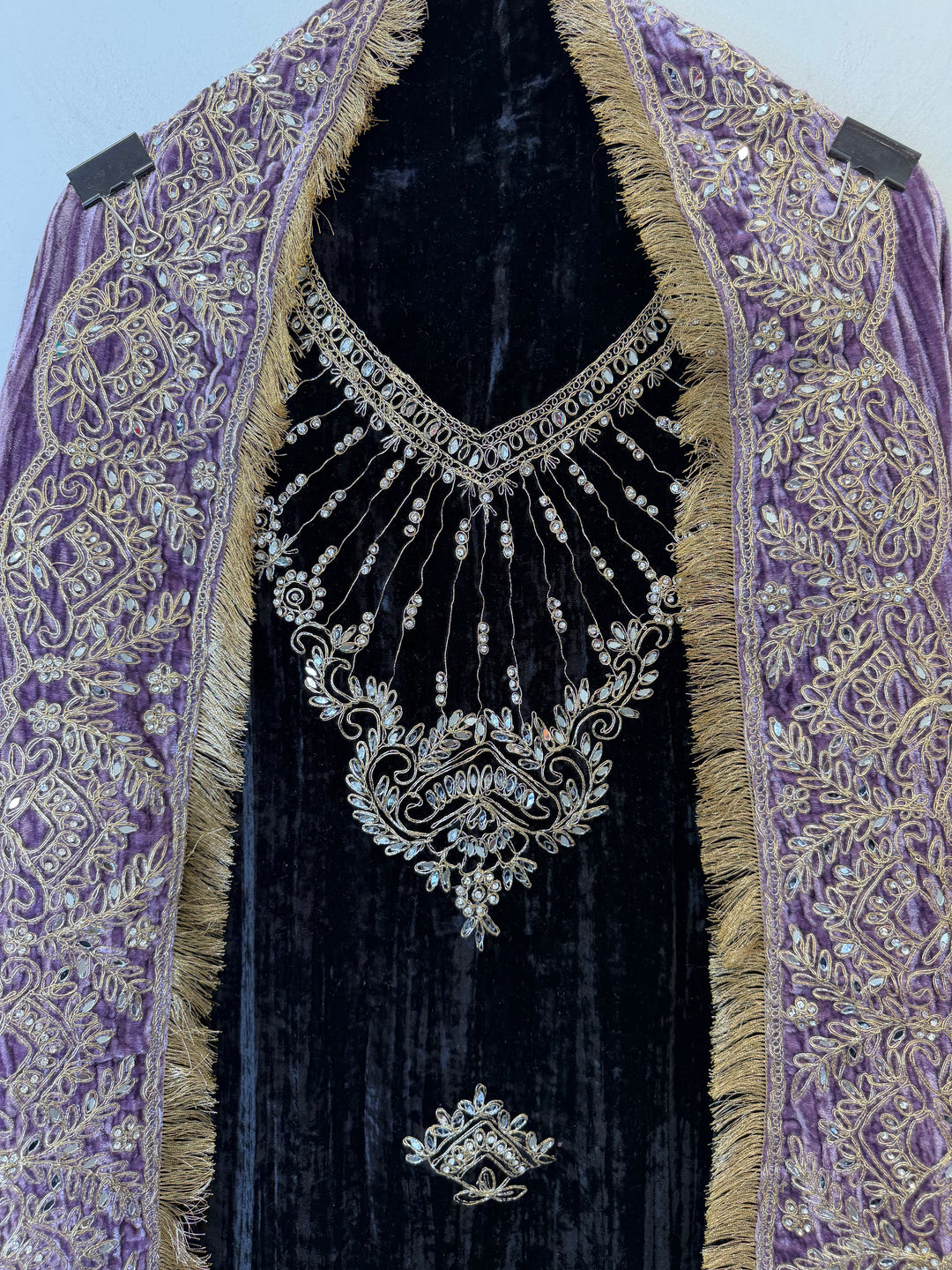 Aainah – Velvet Glow Mirror Work Ensemble