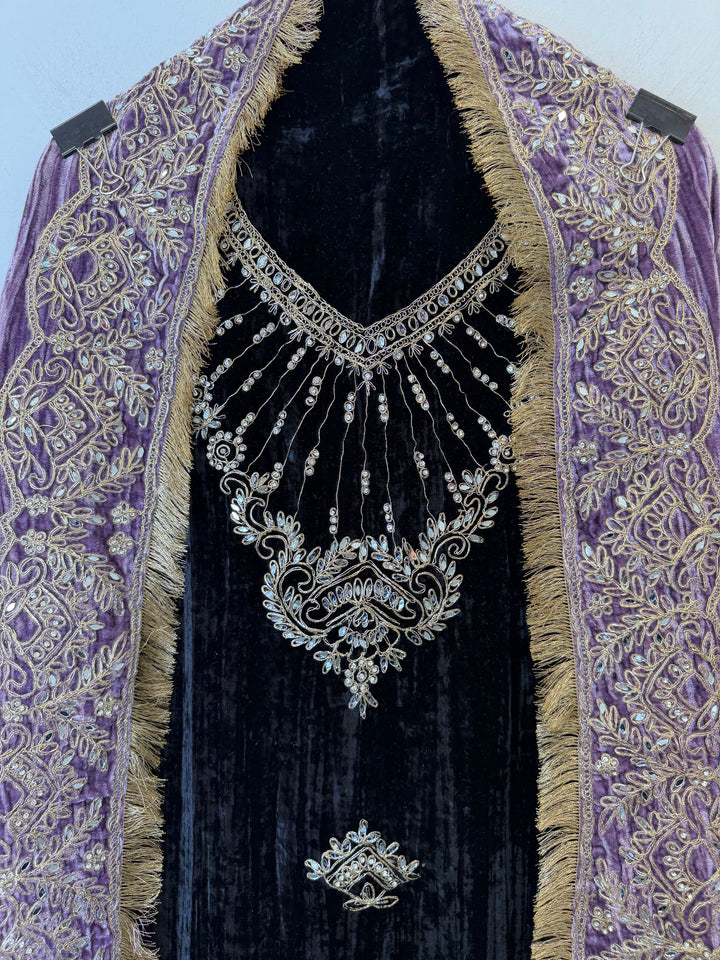 Aainah – Velvet Glow Mirror Work Ensemble