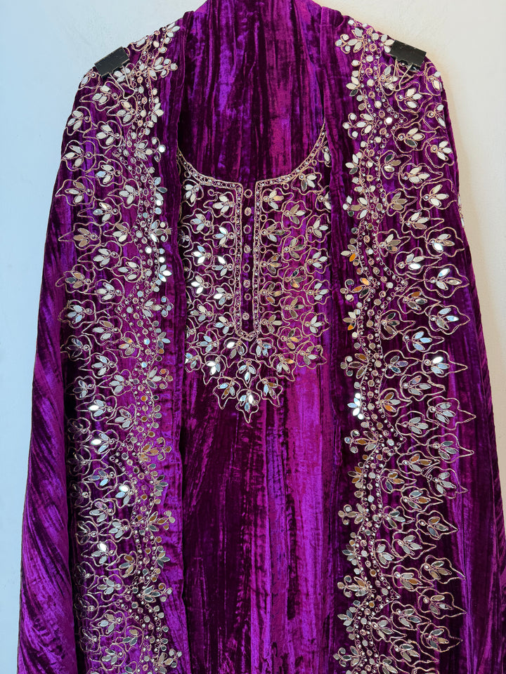 Zehna – Crushed Velvet Mirror Work Suit