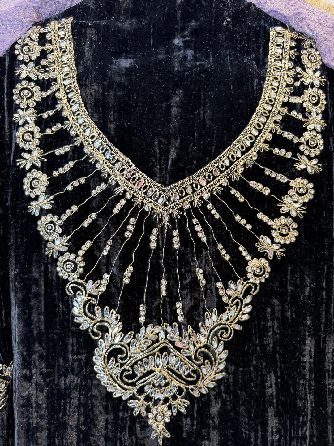 Aainah – Velvet Glow Mirror Work Ensemble