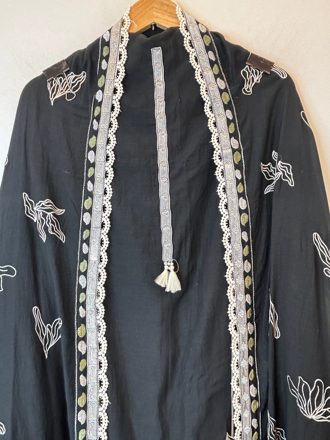 Green Mul Cotton Embroidered Suit Set with Appliqué &amp; Tassel Detailing