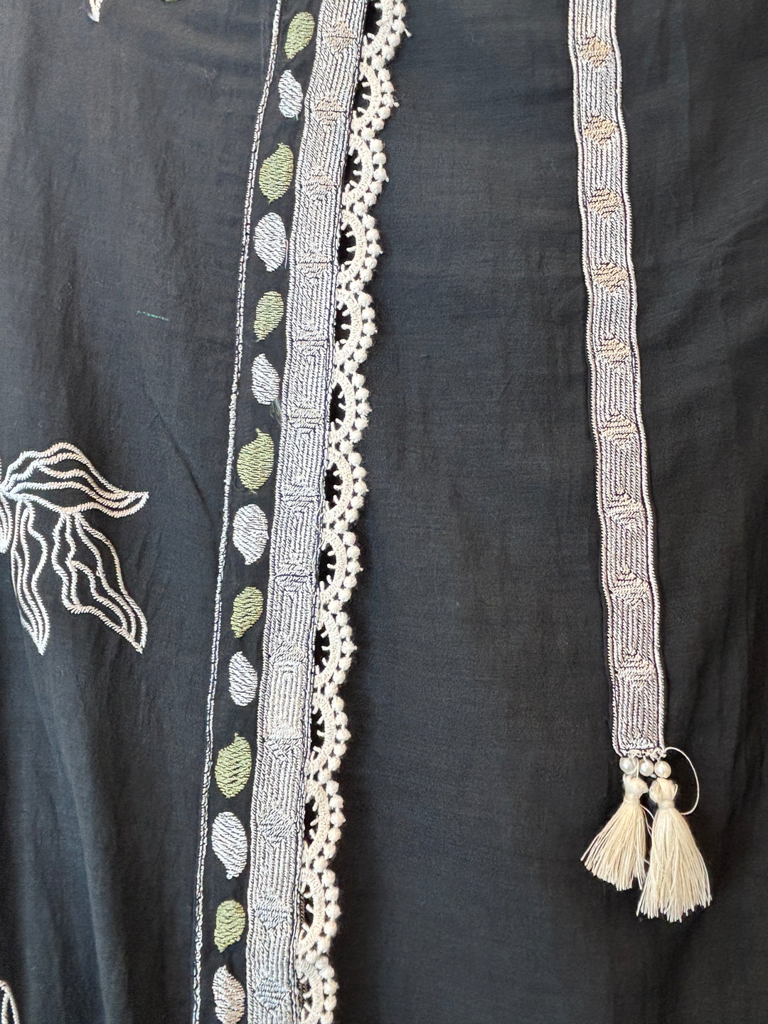 Green Mul Cotton Embroidered Suit Set with Appliqué &amp; Tassel Detailing