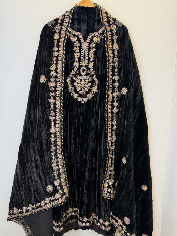 Afsana – Velvet Glow Mirror Work Ensemble