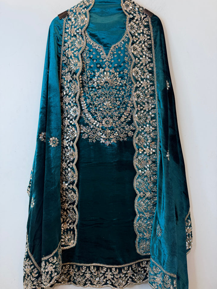 Ravaya – Silk Velvet Mirror Work Suit