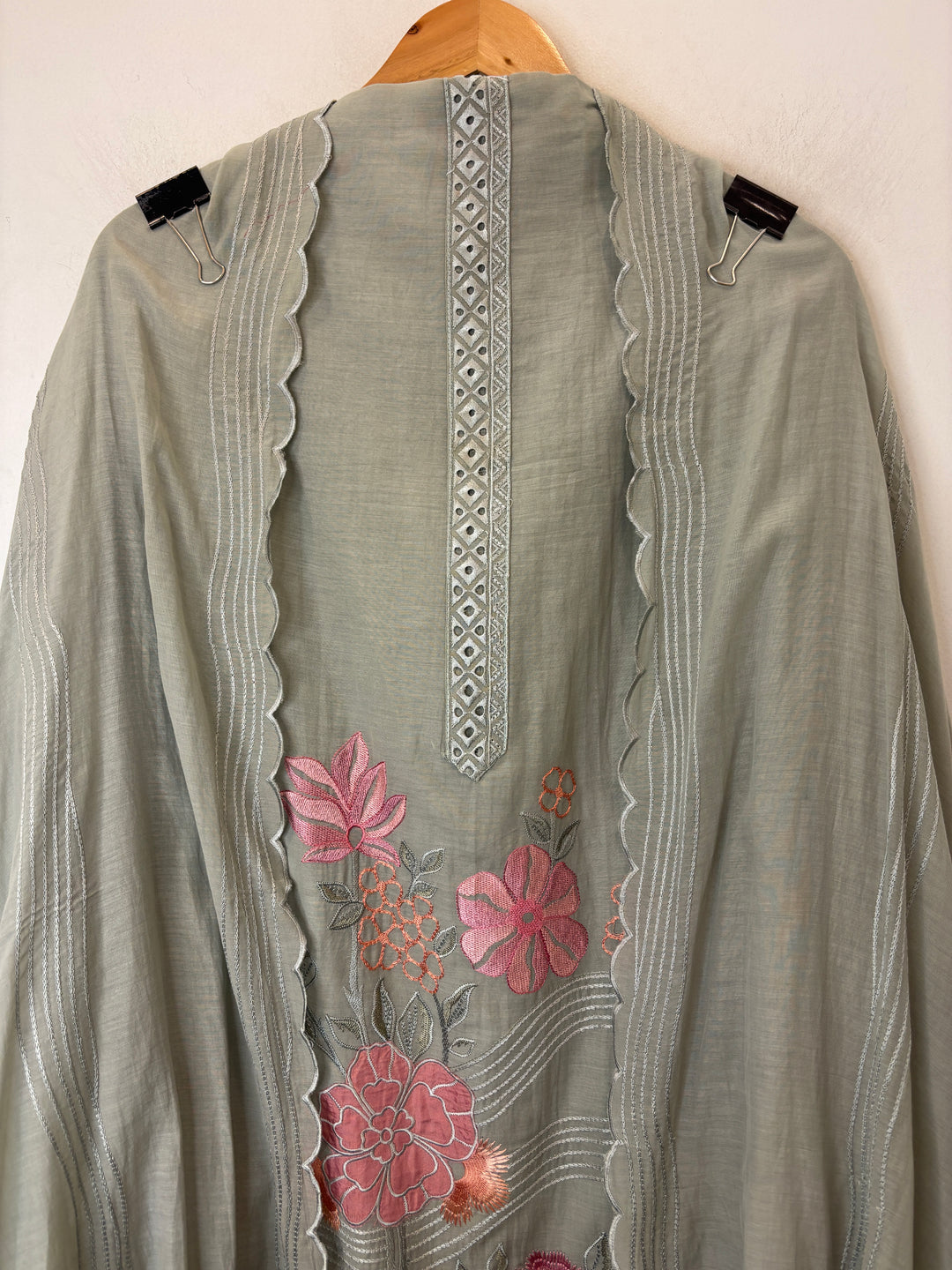 Grey Mul Cotton Embroidered Suit Set with Appliqué &amp; 3D Floral Work