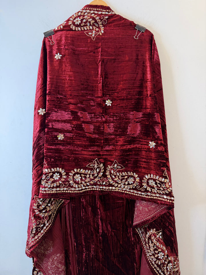 Haya – Maroon Crushed Velvet Glamour