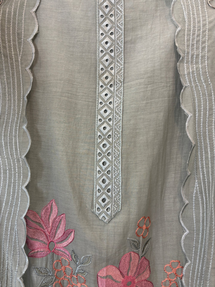 Grey Mul Cotton Embroidered Suit Set with Appliqué &amp; 3D Floral Work