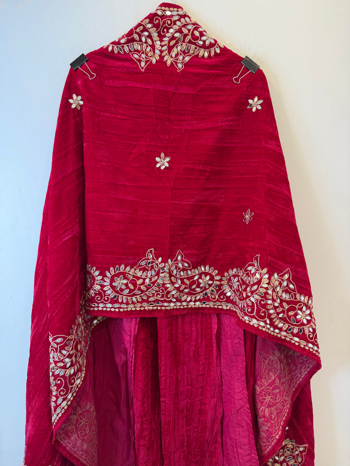 Haya – Hot Pink Crushed Velvet Glamour