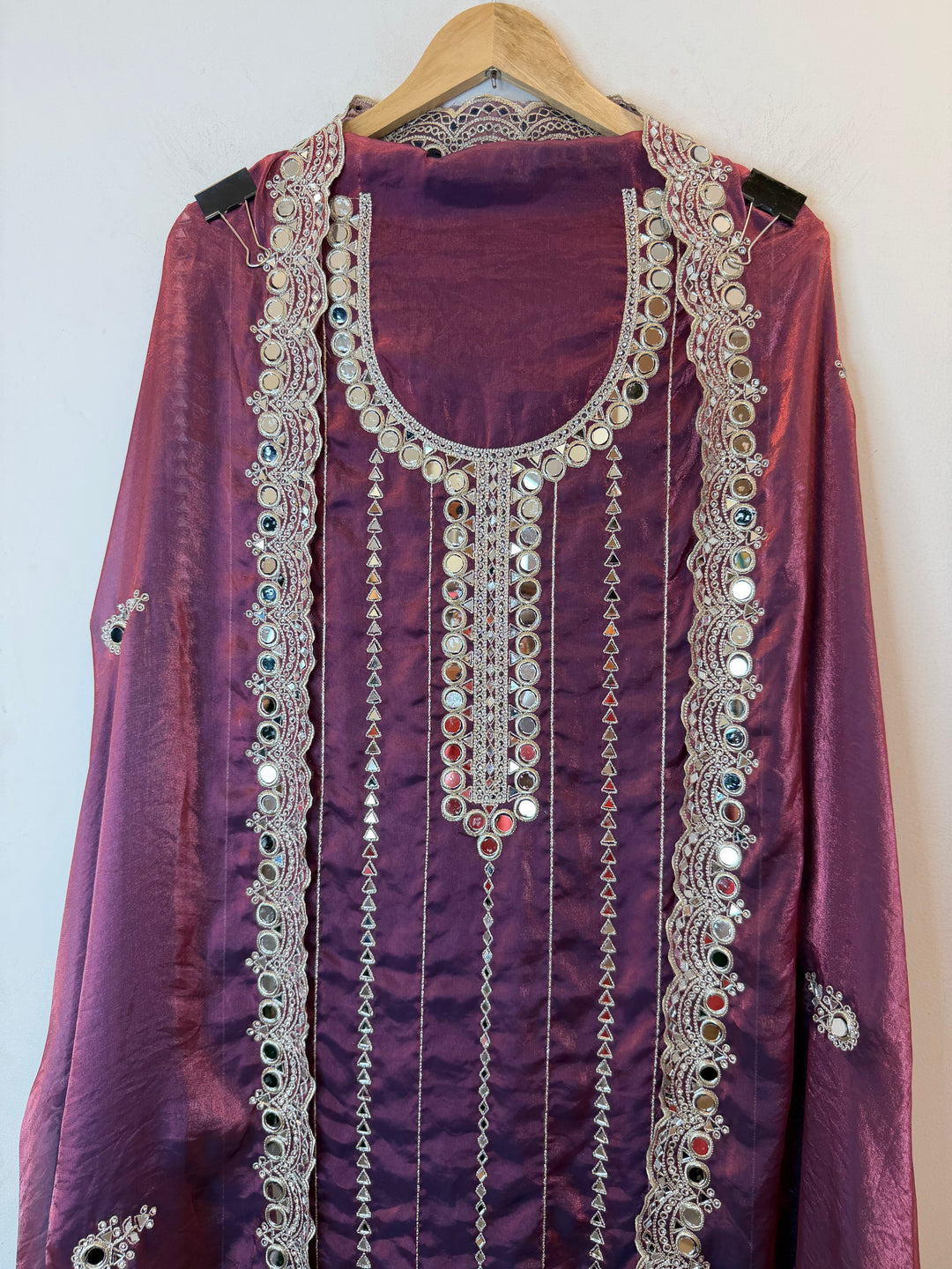 Zaretta – Glass Organza Mirror Aari Suit