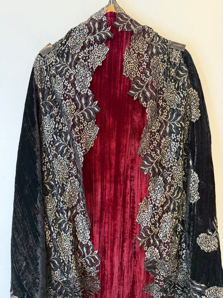 Velora – Crushed Velvet Chantilly Lace Set