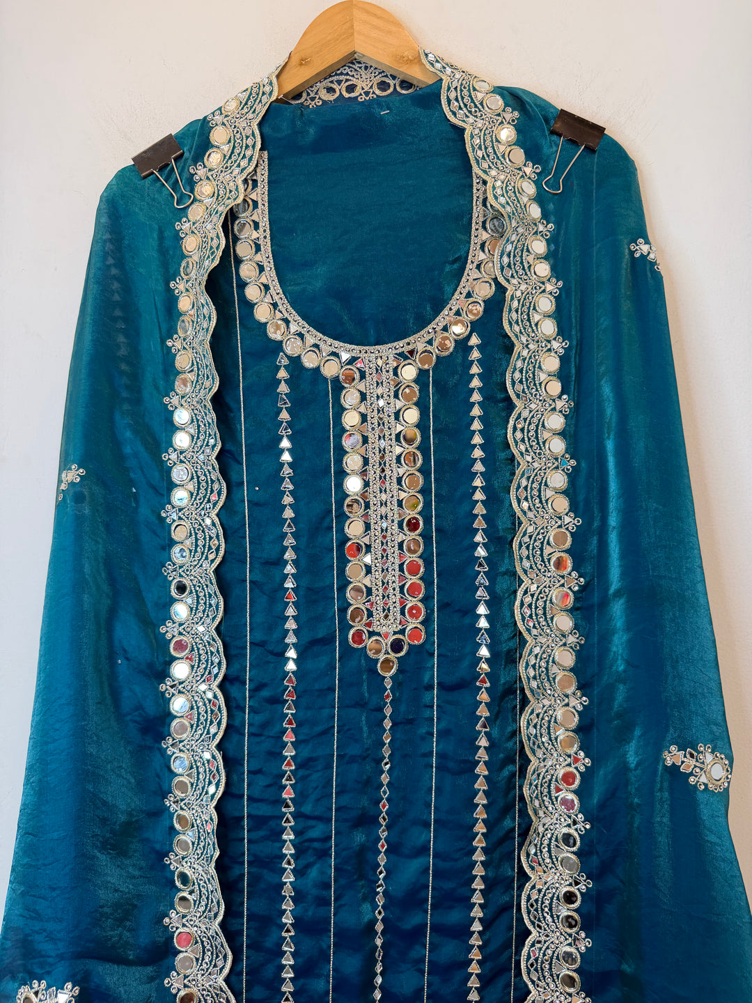 Zaretta – Glass Organza Mirror Aari Suit