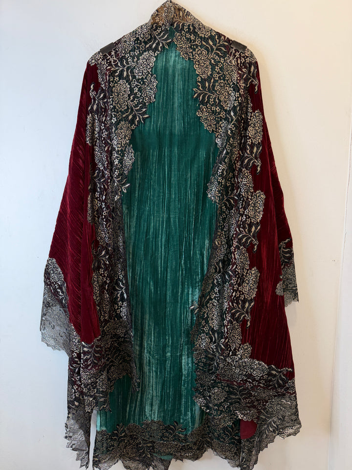 Abeera – Crushed Velvet Lace Suit