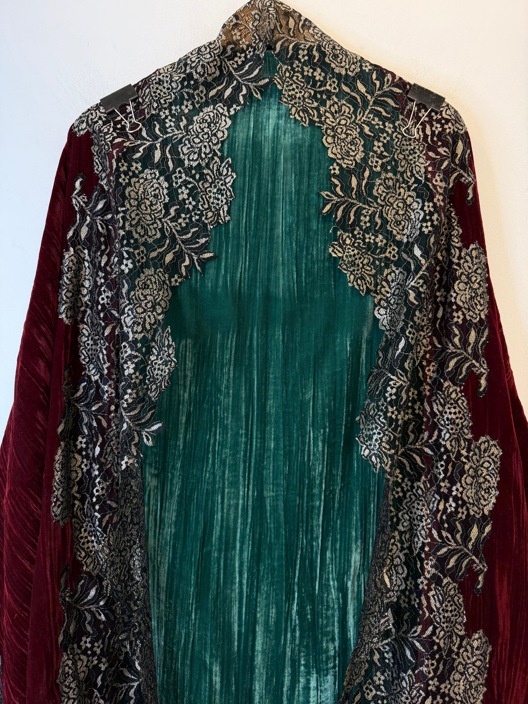 Abeera – Crushed Velvet Lace Suit
